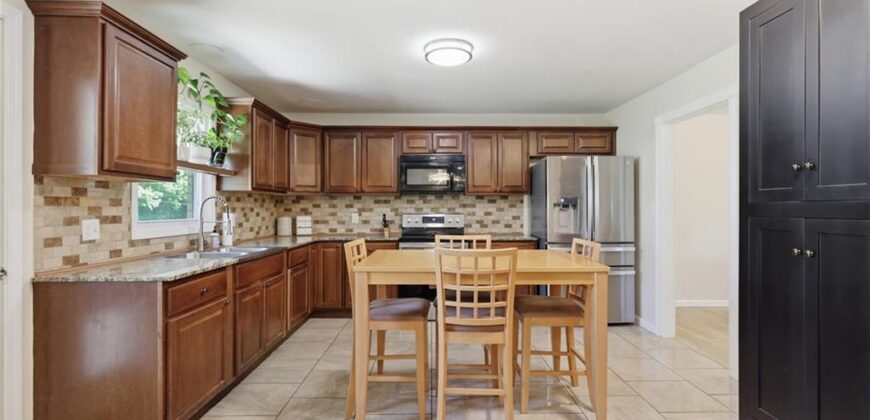 5037 N Michigan Avenue, Kansas City, MO 64118