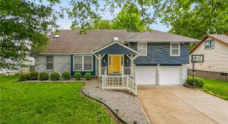 7209 N Woodland Avenue, Gladstone, MO 64118