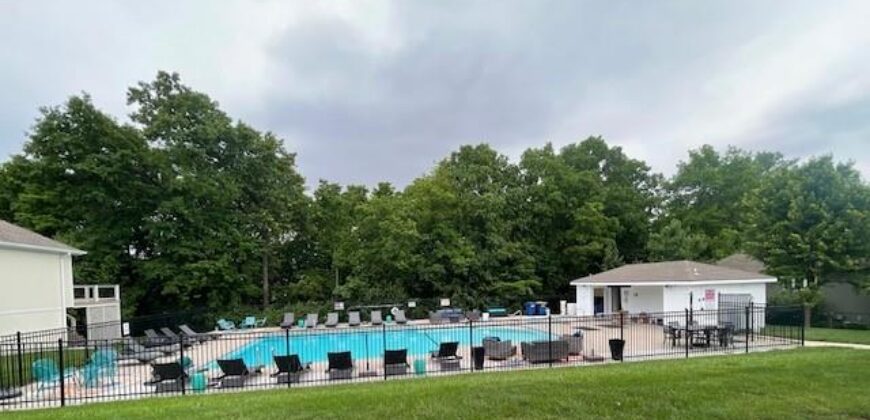 18109 Guinevere Court, Smithville, MO 64089