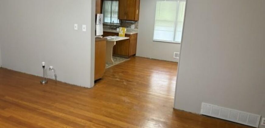 107 NE 72 nd Terrace, Gladstone, MO 64118
