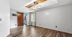 7130 N Woodland Avenue, Gladstone, MO 64118