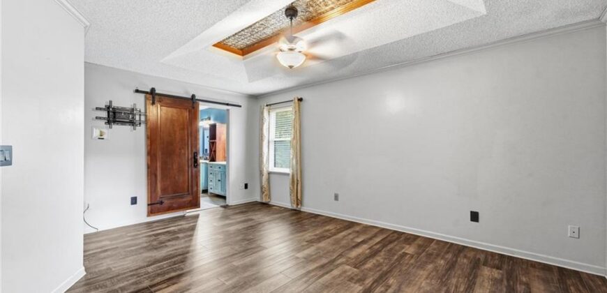 7130 N Woodland Avenue, Gladstone, MO 64118