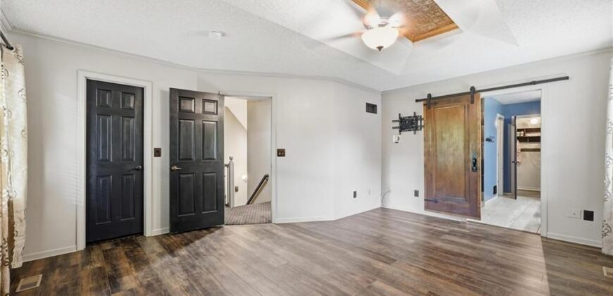 7130 N Woodland Avenue, Gladstone, MO 64118