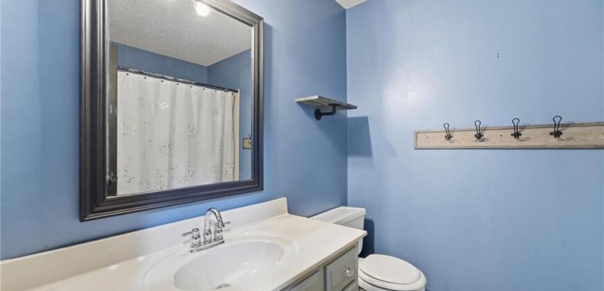7130 N Woodland Avenue, Gladstone, MO 64118