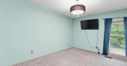 7130 N Woodland Avenue, Gladstone, MO 64118