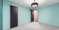 7130 N Woodland Avenue, Gladstone, MO 64118
