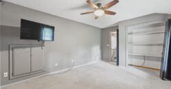 7130 N Woodland Avenue, Gladstone, MO 64118