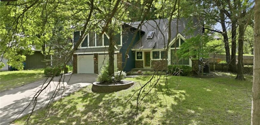 7130 N Woodland Avenue, Gladstone, MO 64118