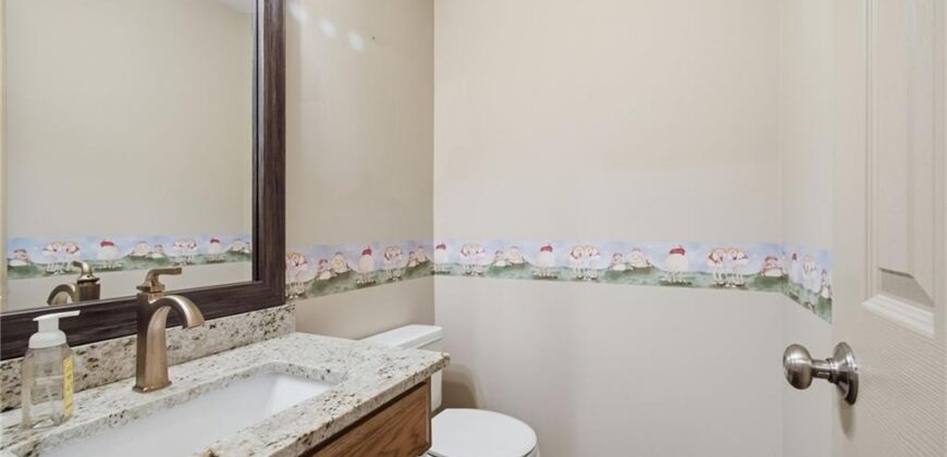 7324 N Richmond Avenue, Kansas City, MO 64158