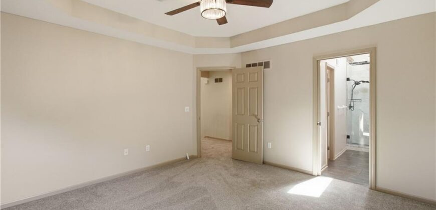 7324 N Richmond Avenue, Kansas City, MO 64158