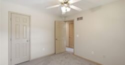 7324 N Richmond Avenue, Kansas City, MO 64158