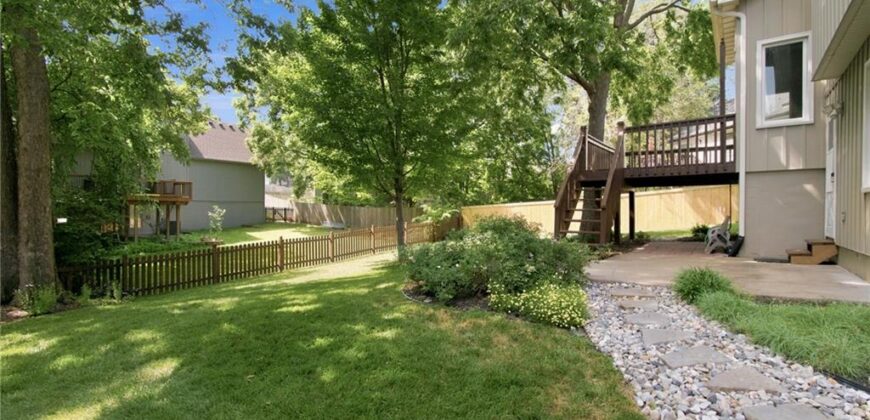 7324 N Richmond Avenue, Kansas City, MO 64158