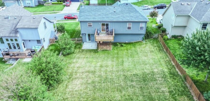 8604 NE 75TH Terrace, Kansas City, MO 64158