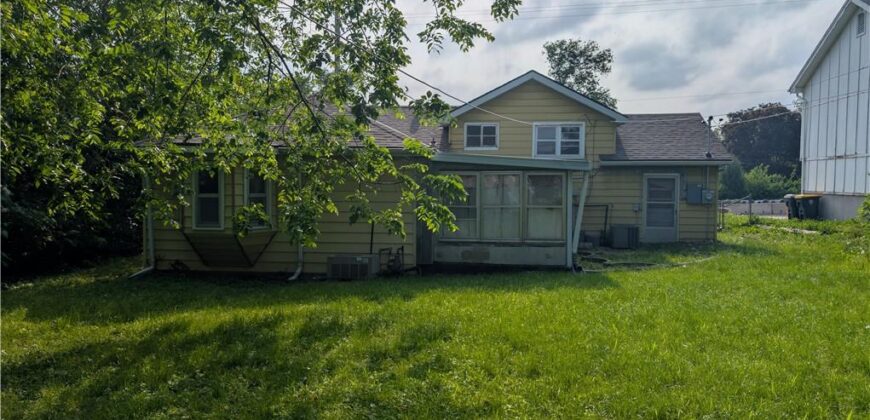 4417 N Oak Trafficway, Kansas City, MO 64116