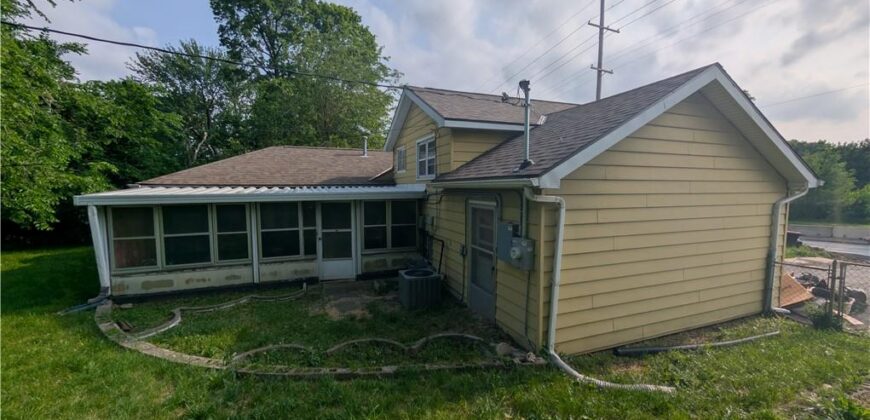 4417 N Oak Trafficway, Kansas City, MO 64116