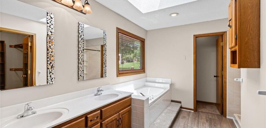1624 NE 81st Street, Kansas City, MO 64118