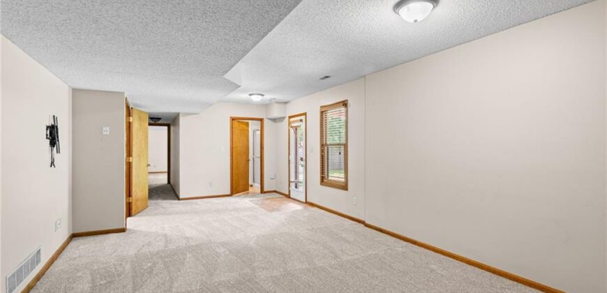 1624 NE 81st Street, Kansas City, MO 64118