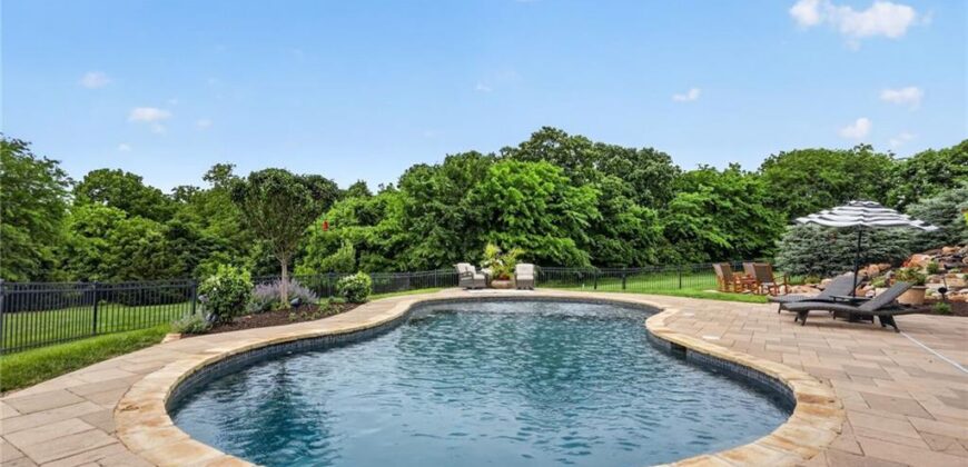 7975 NW Breckenridge Drive, None/County, MO 64152