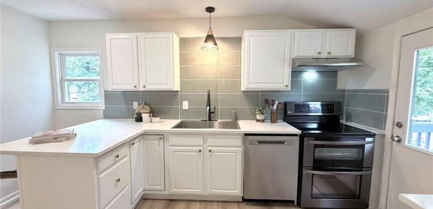 2920 NE 39th Street, Kansas City, MO 64117