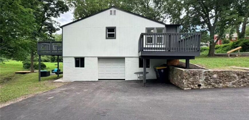 2920 NE 39th Street, Kansas City, MO 64117