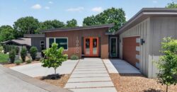 10600 Chateau Lane, Parkville, MO 64152