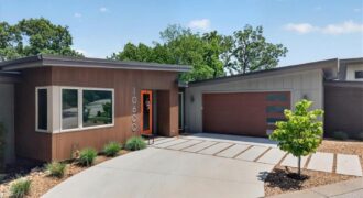 10600 Chateau Lane, Parkville, MO 64152