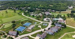 10600 Chateau Lane, Parkville, MO 64152
