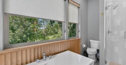 10600 Chateau Lane, Parkville, MO 64152
