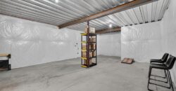 10600 Chateau Lane, Parkville, MO 64152