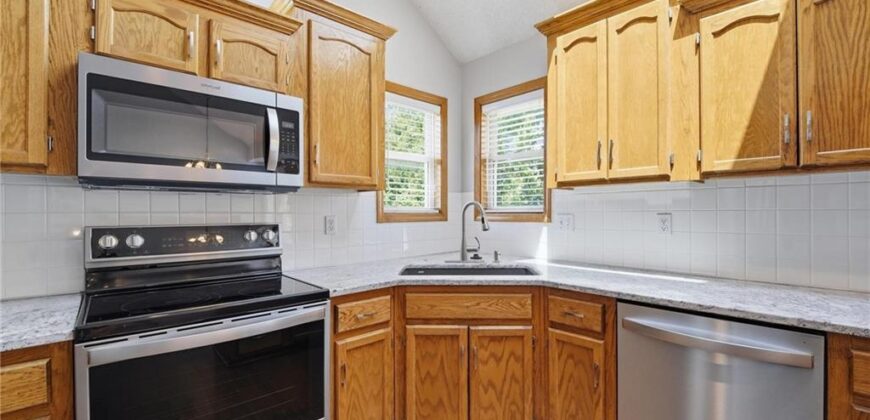 8623 N Sheldon Avenue, Kansas City, MO 64153