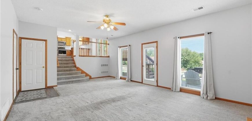8623 N Sheldon Avenue, Kansas City, MO 64153