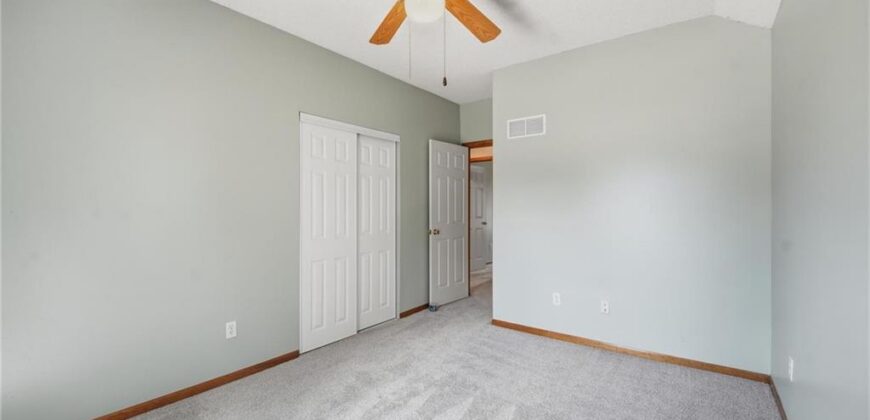 8623 N Sheldon Avenue, Kansas City, MO 64153