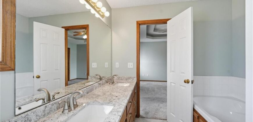 8623 N Sheldon Avenue, Kansas City, MO 64153