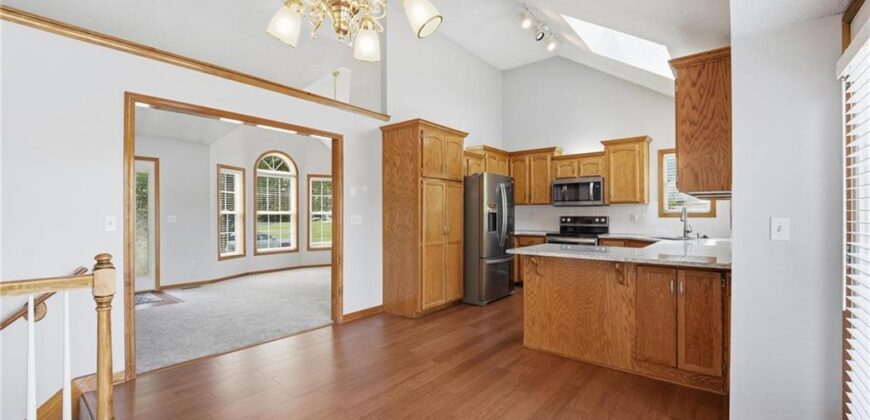 8623 N Sheldon Avenue, Kansas City, MO 64153