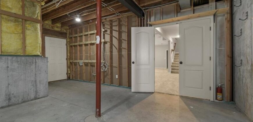 9014 N St Clair Avenue, Kansas City, MO 64154