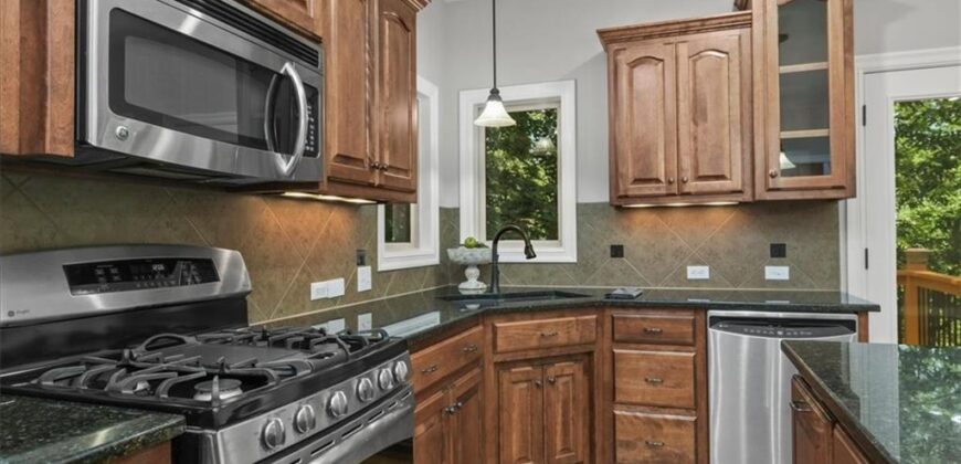 9014 N St Clair Avenue, Kansas City, MO 64154