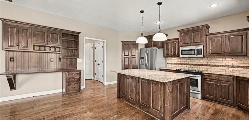10318 N Fisk Avenue, Kansas City, MO 64154