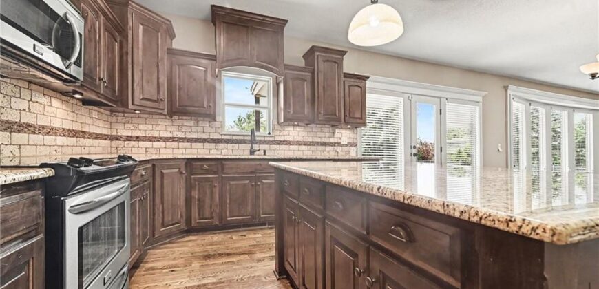 10318 N Fisk Avenue, Kansas City, MO 64154