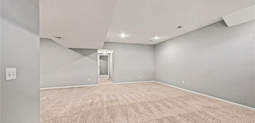 10318 N Fisk Avenue, Kansas City, MO 64154