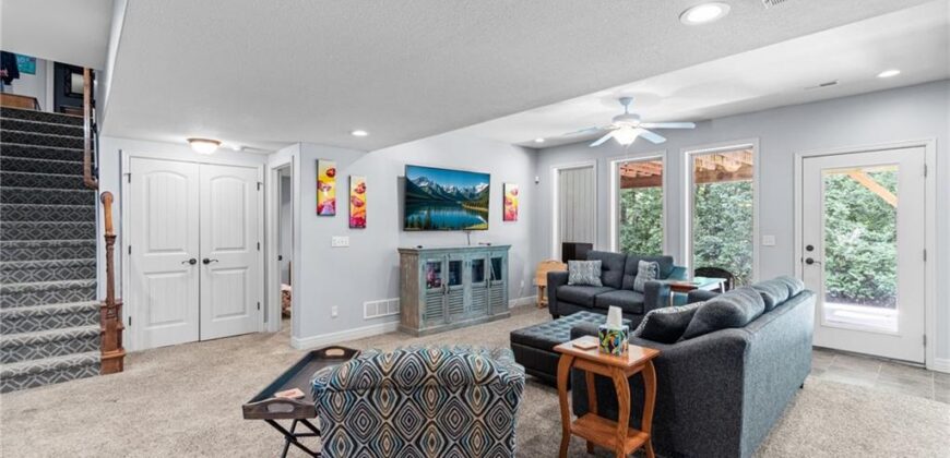 9127 N Evanston Avenue, Kansas City, MO 64157