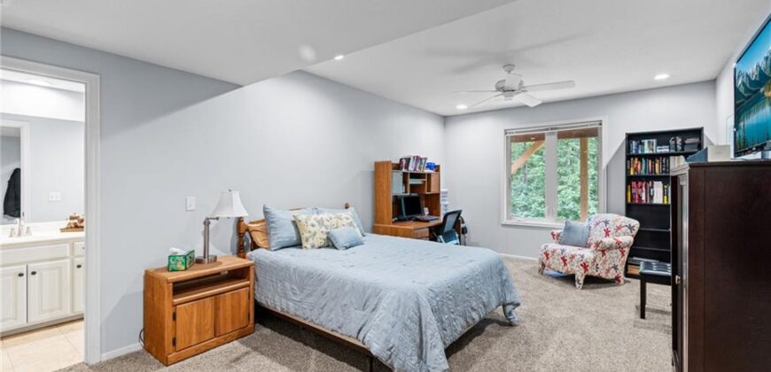 9127 N Evanston Avenue, Kansas City, MO 64157