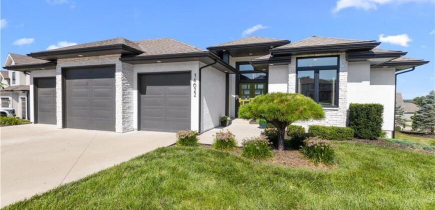 14622 Thousand Oaks Place Place, Parkville, MO 64152