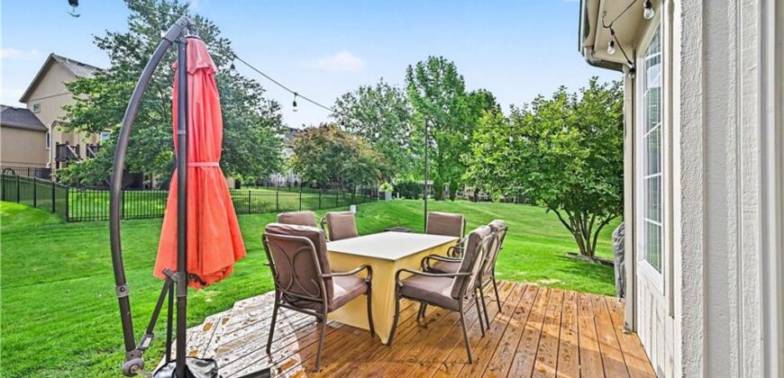 9009 N Kentucky Avenue, Kansas City, MO 64157