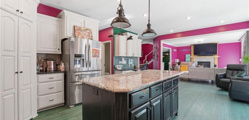8808 N Oxford Avenue, Kansas City, MO 64157