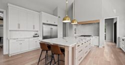 7390 N National Drive, Parkville, MO 64152