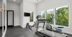 7390 N National Drive, Parkville, MO 64152