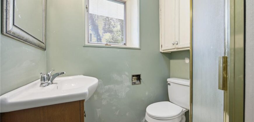 7810 NW Scenic Drive, Weatherby Lake, MO 64152