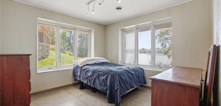 7810 NW Scenic Drive, Weatherby Lake, MO 64152