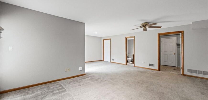 6215 NW 65th Street, Kansas City, MO 64151