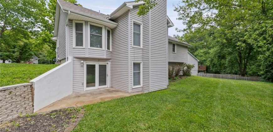 6215 NW 65th Street, Kansas City, MO 64151